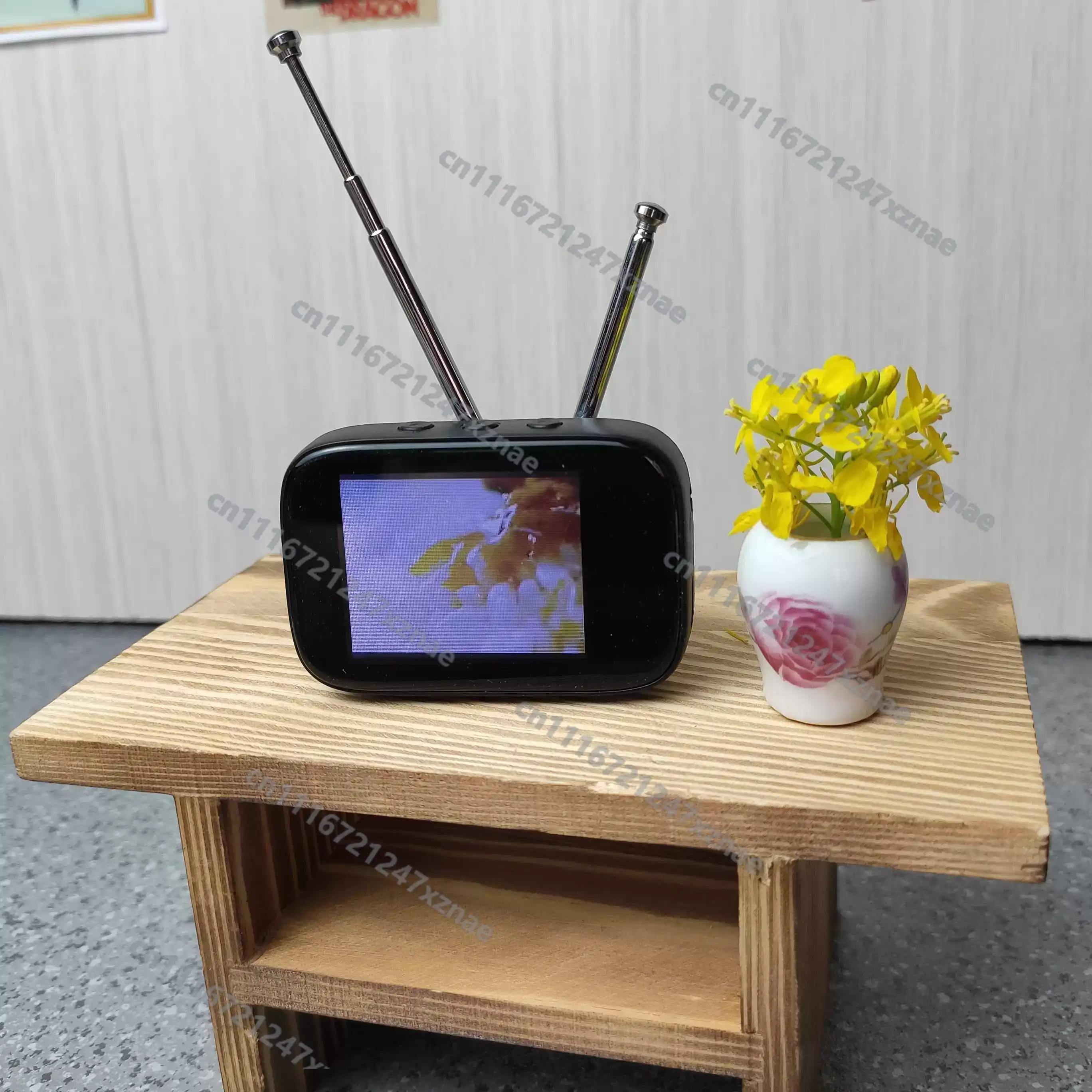 Mini TV Retrò per Casa delle B - Power Tools Video recensione e prezzo